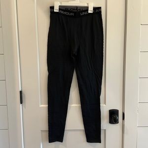 Under Armour YL fitted cold gear leggings